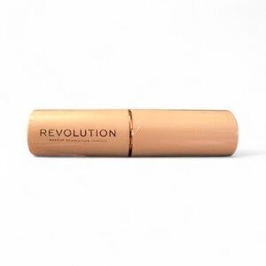 Makeup Revolution Concealer in color F4